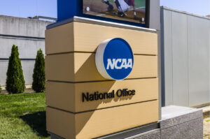 Lee más sobre el artículo La NCAA emite conjunto de pautas para el regreso a las actividades deportivas